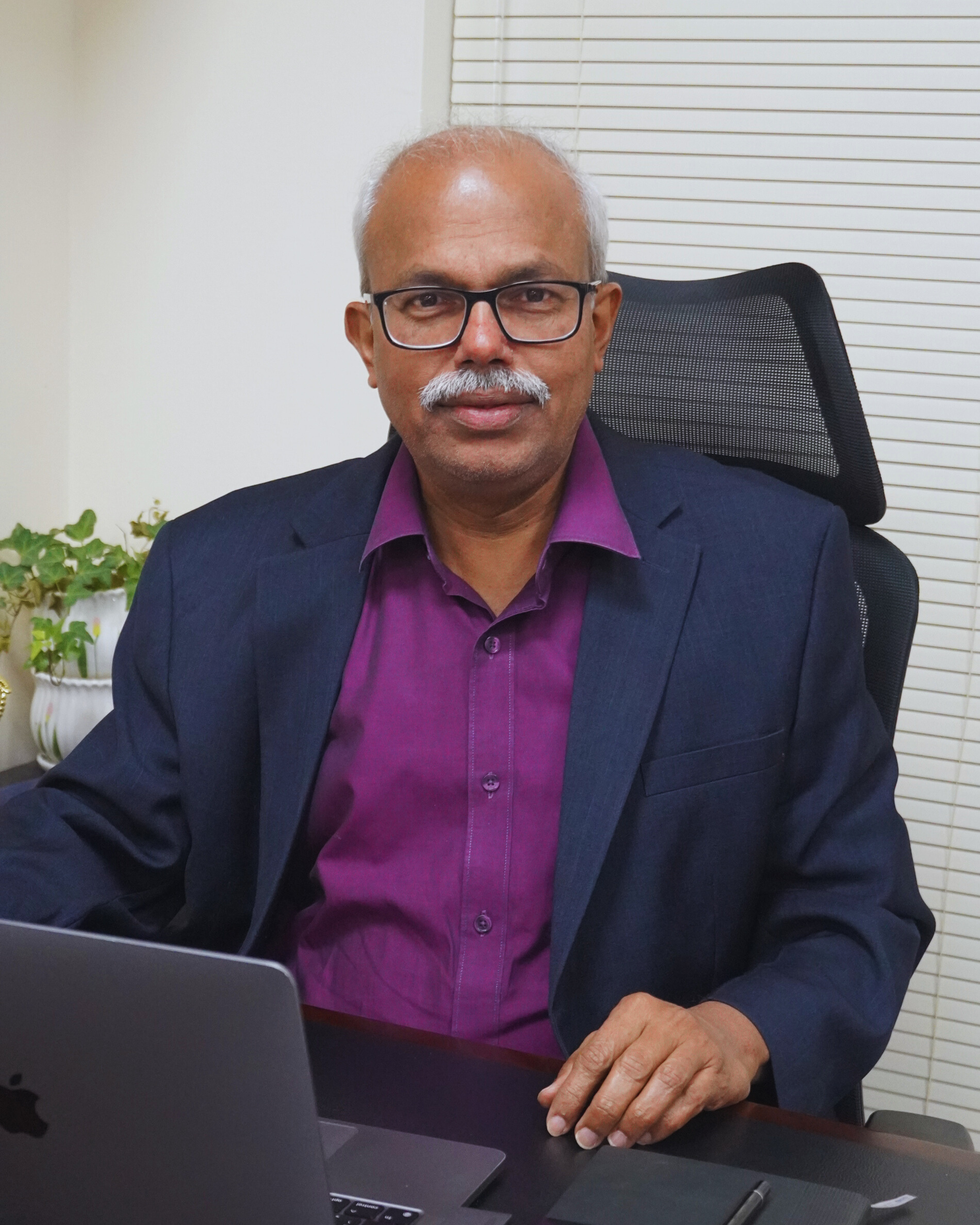 MD CEO